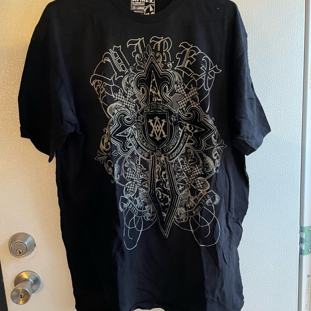 Big and tall men’s 2X Avirex t-shirt